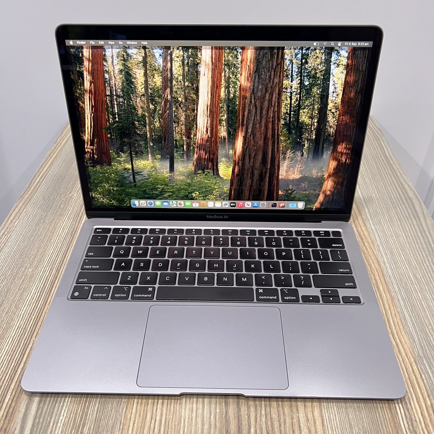 MACBOOK AIR 13 INCH