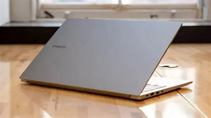 SAMSUNG BOOK