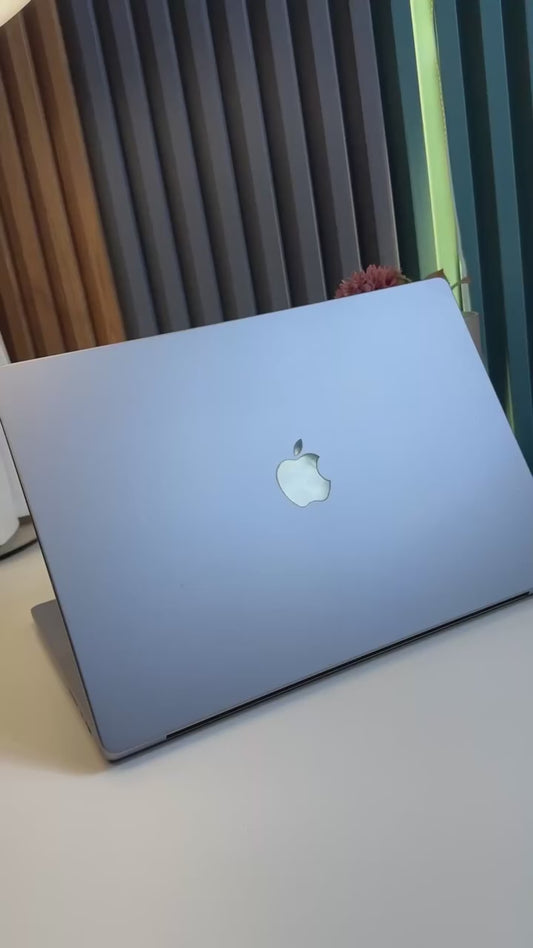 MacBook Pro 16” M1